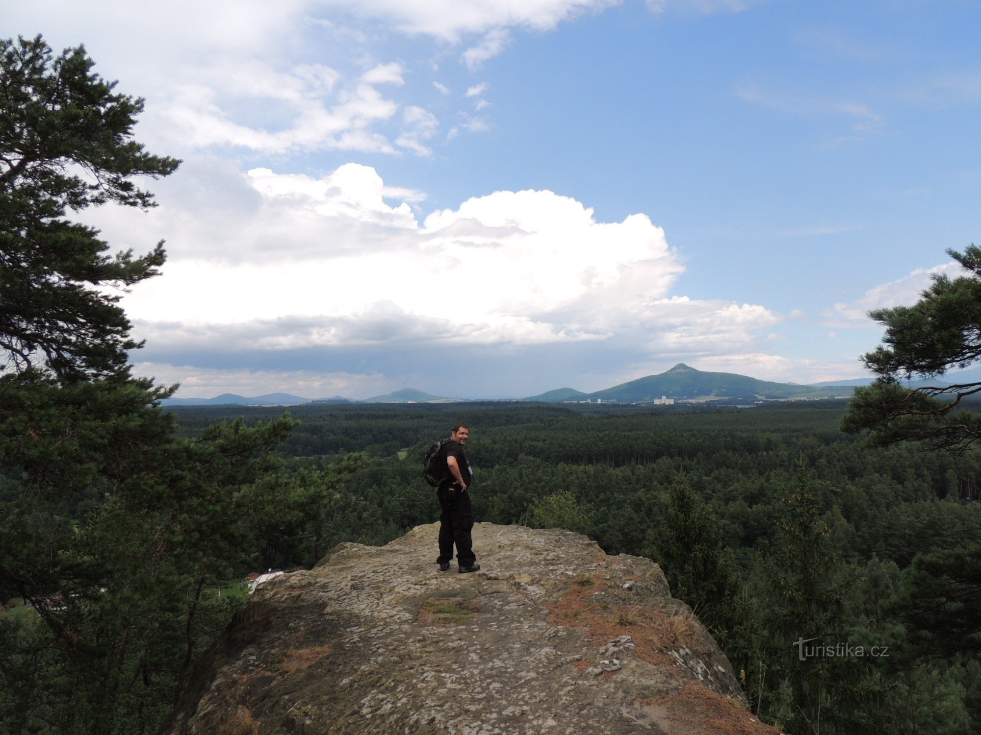 Hradčany - koirakirkot, Rock Gate, Tvarožník