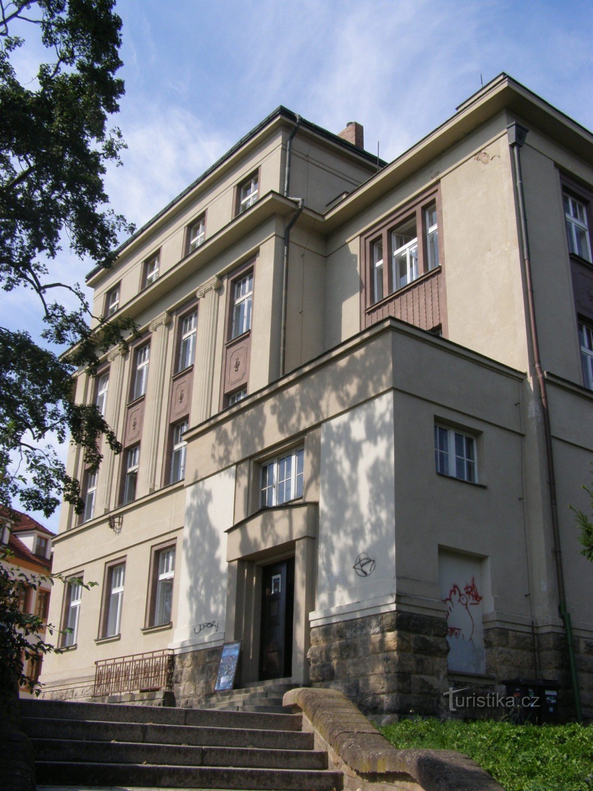 Hradec Králové - Husův dům - Rokytanin näyttelyhalli