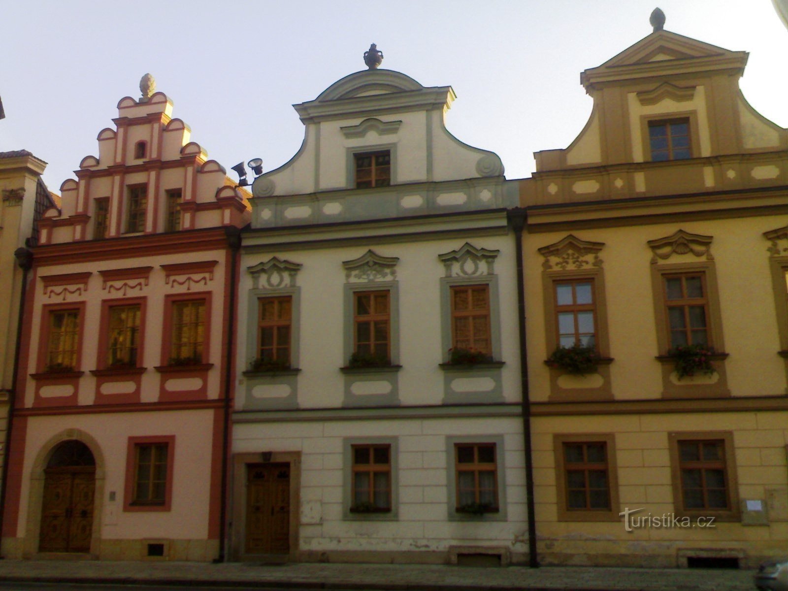 Hradec Králové - Kánoni házak