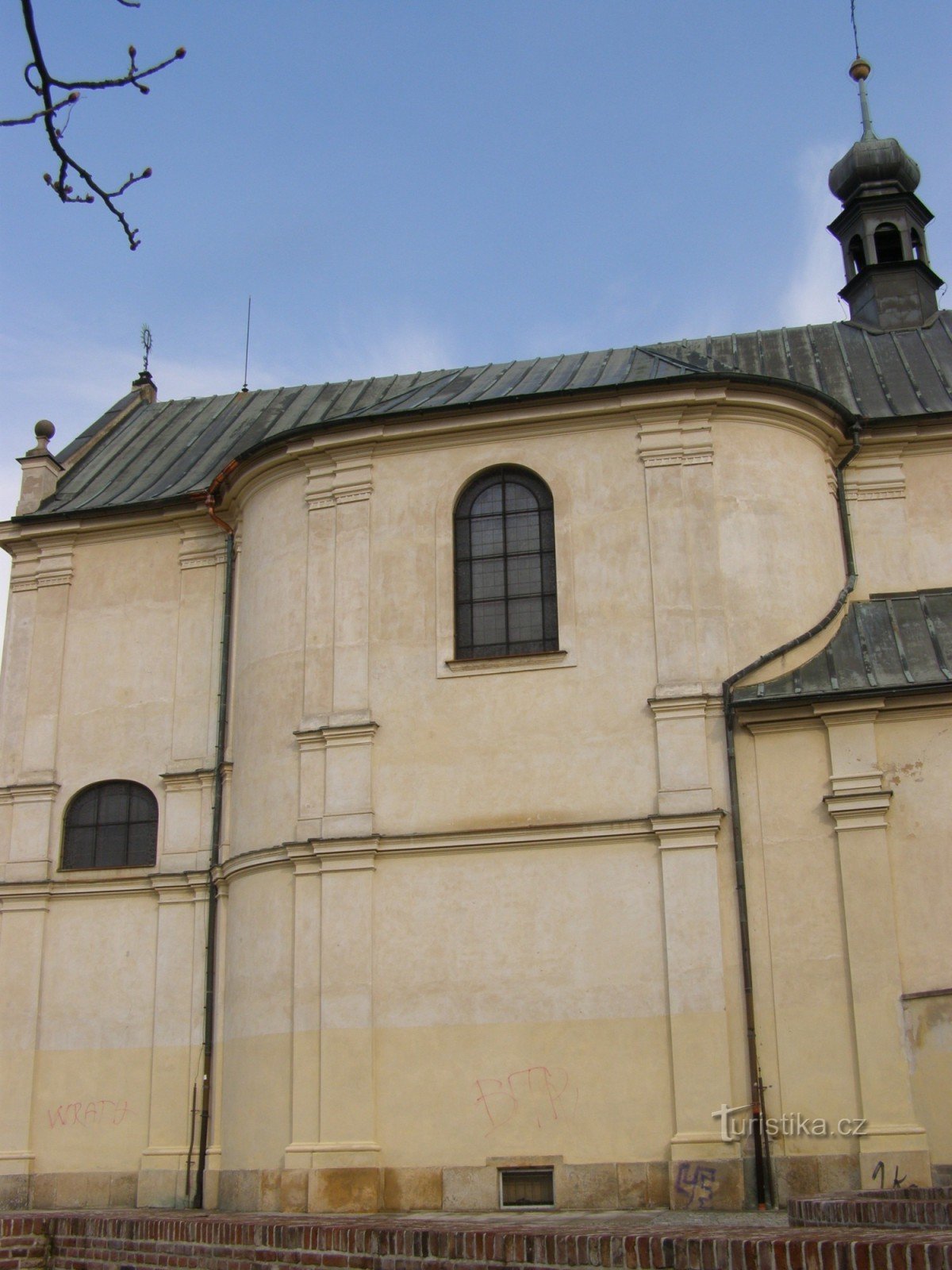 Hradec Králové - Pyhän Nikolauksen kirkko Jan Nepomucký