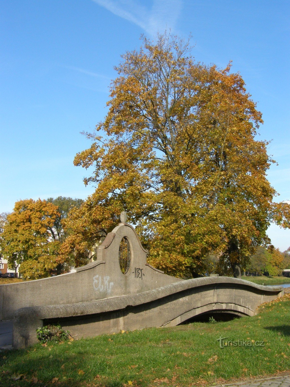 Hradec Králové - de brug over de Piletický-stroom