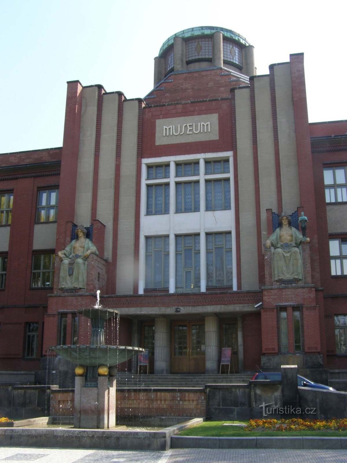 Hradec Králové - Museum van Oost-Bohemen