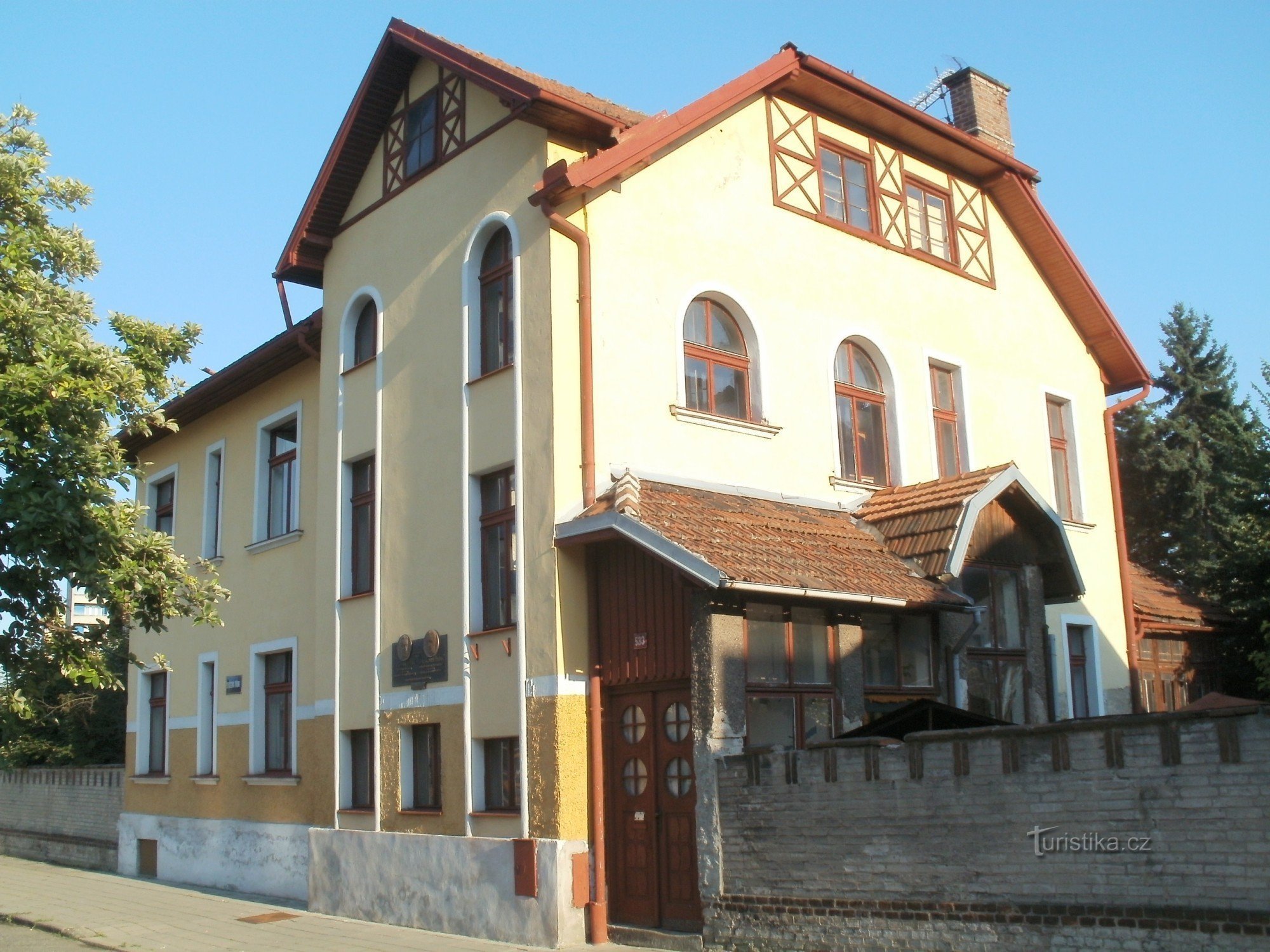 Hradec Králové - Gedenktafel der Gebrüder Štefan