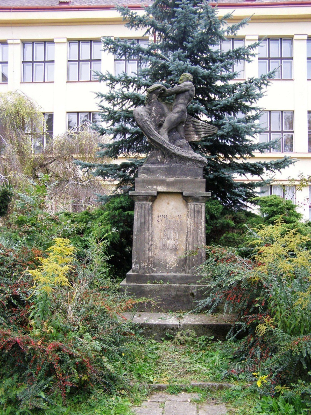 Hradec Králové - Plotiště nad Labem - tượng đài các nạn nhân của Thế chiến thứ nhất chiến tranh