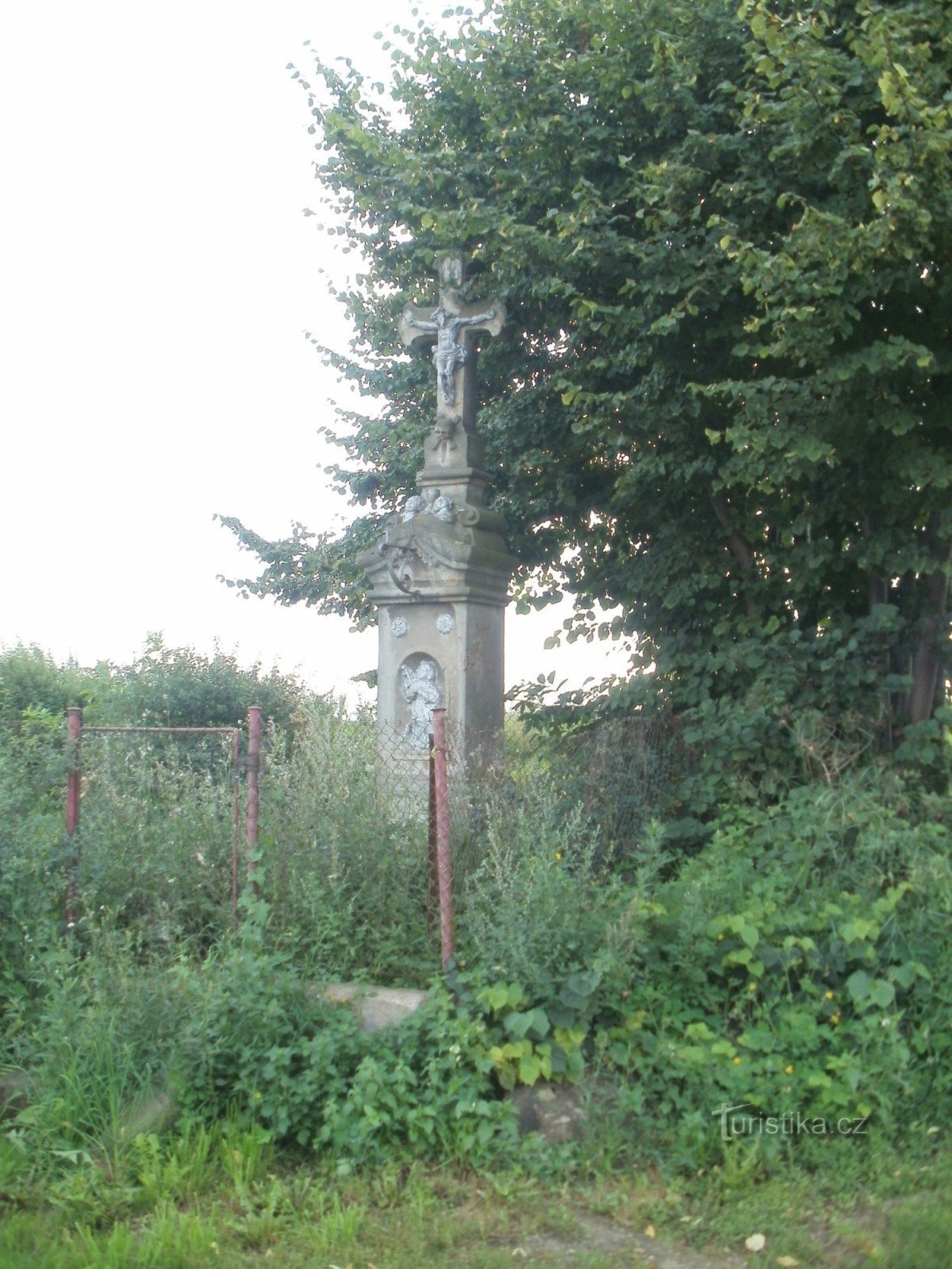 Hradec Králové - Plotiště nad Labem - monumento della crocifissione