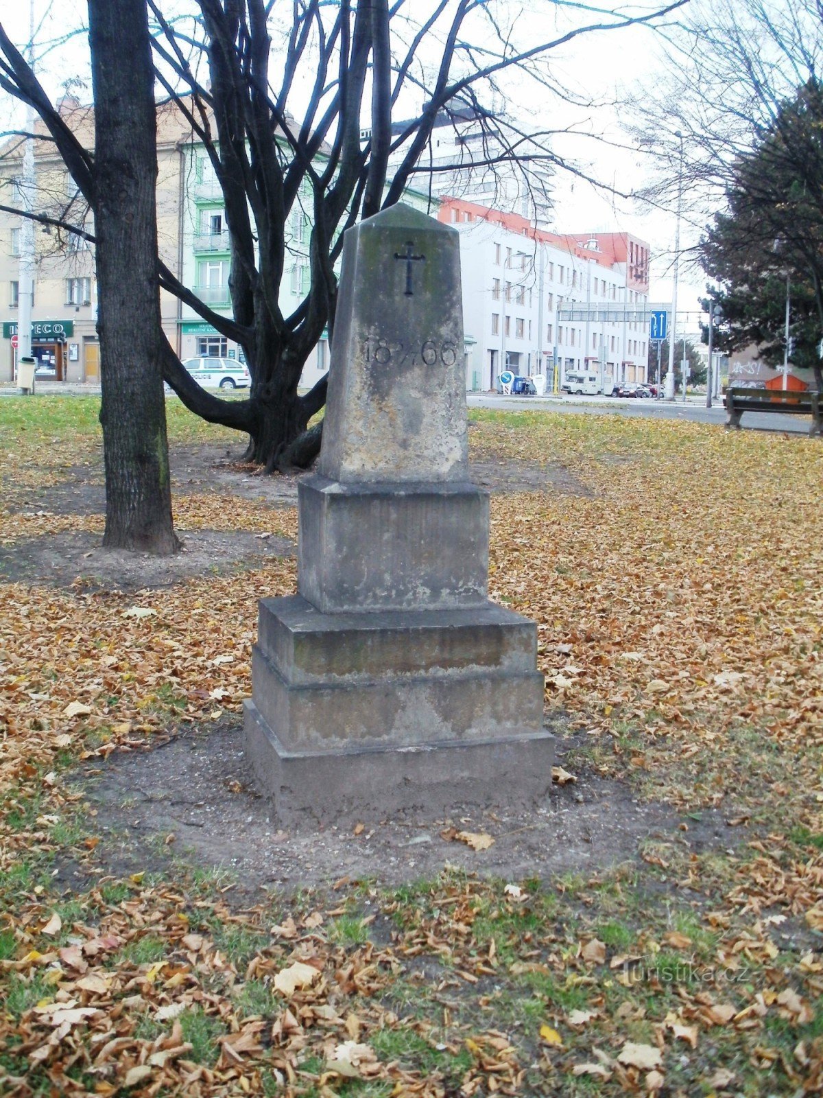 Hradec Králové - tượng đài trận chiến năm 1866 trên Blažíčková náměstí