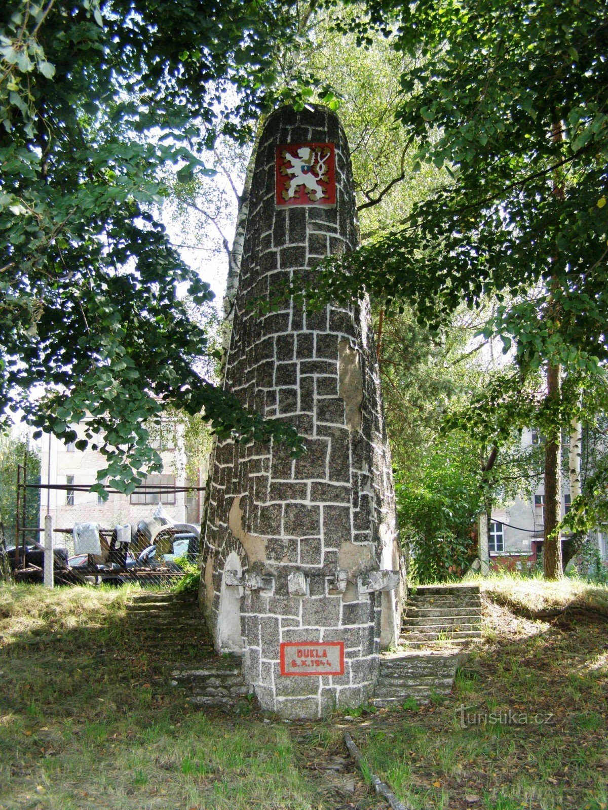Hradec Králové - spomenik Kneževim junacima