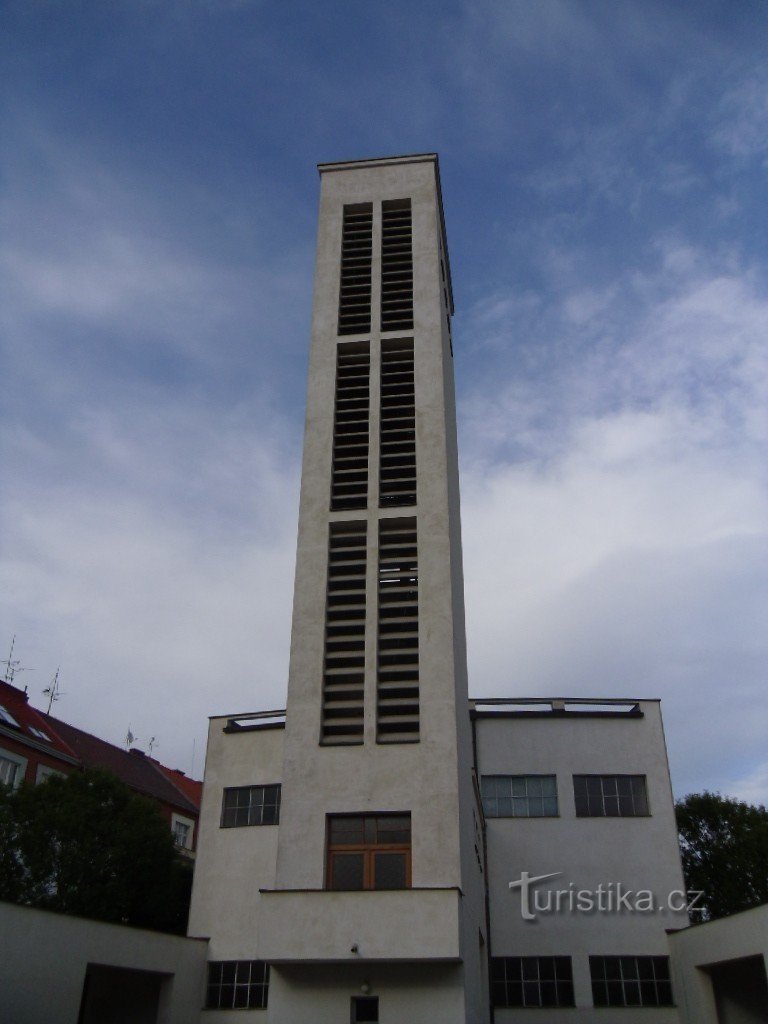 Hradec Králové - Coro del sacerdote Ambrose