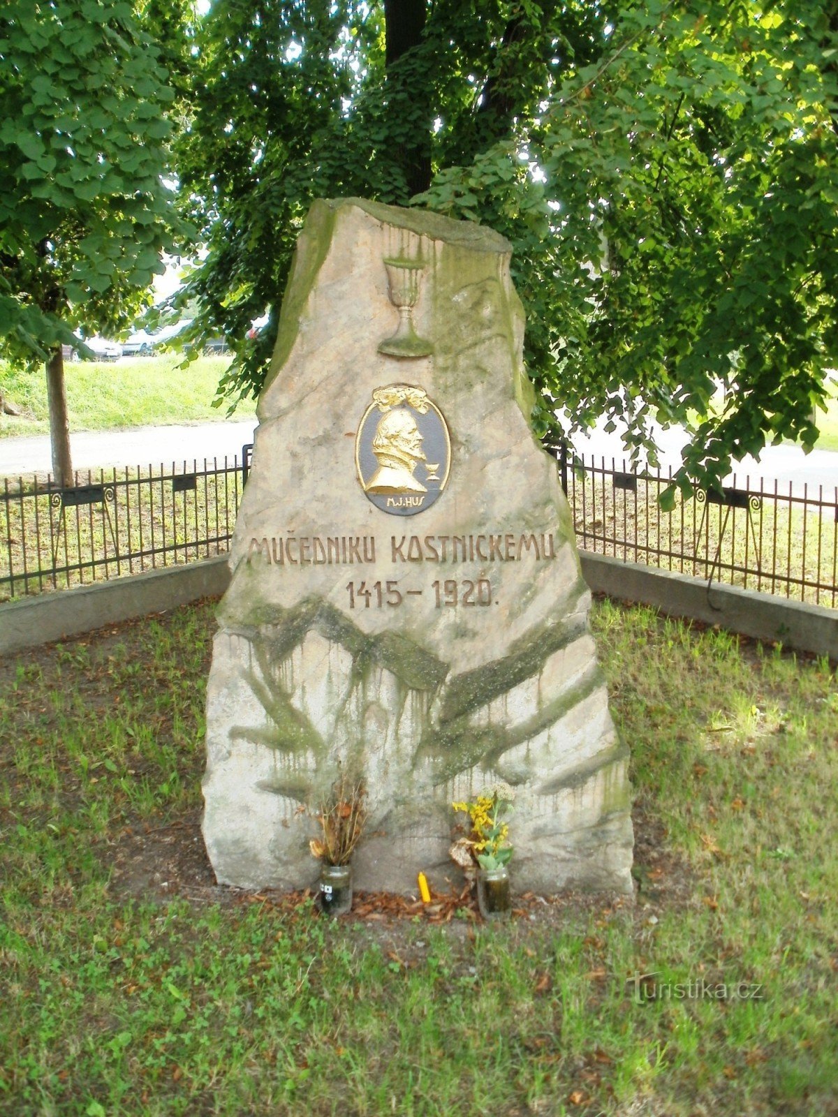 Hradec Králové - Třebeš - tượng đài Sư phụ Jan Hus