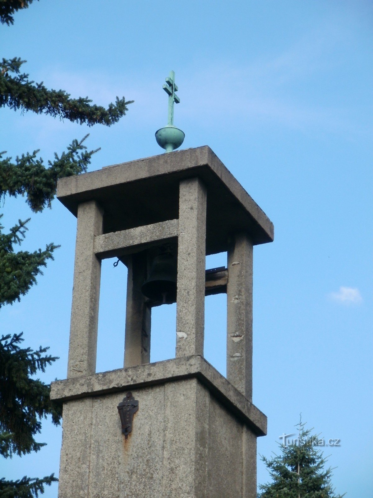 Hradec Králové - tháp chuông ở Pouchov