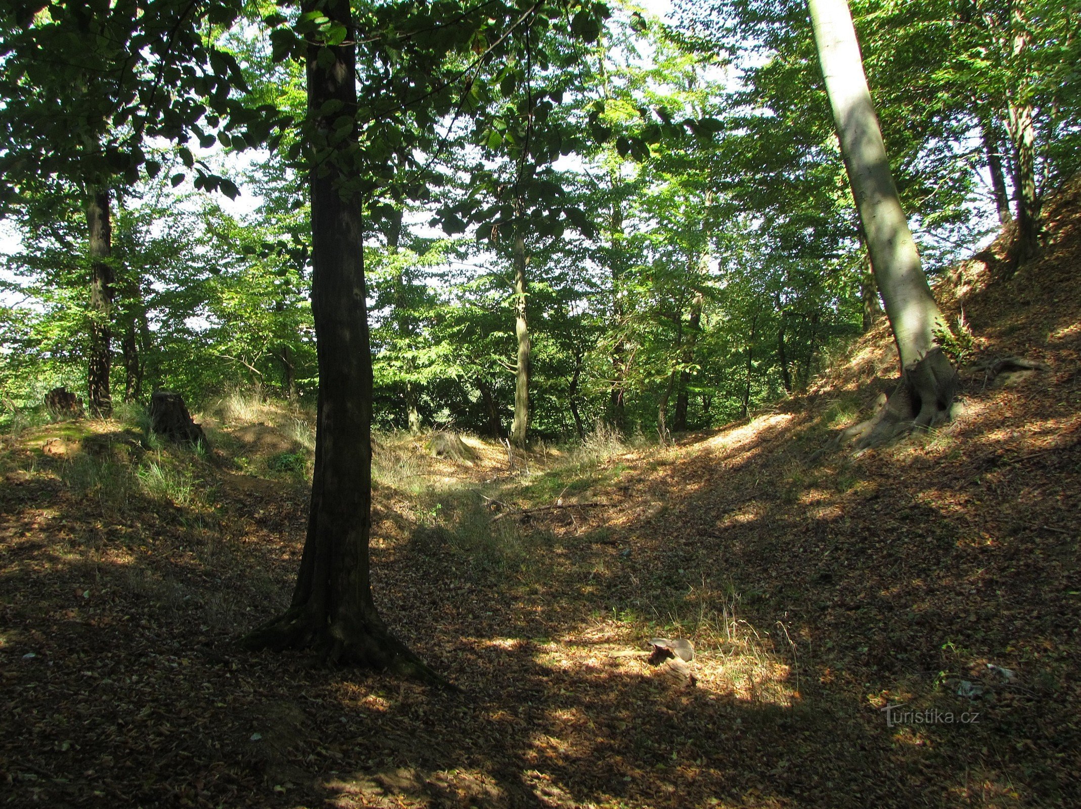 Hrádek - die erste Festung von Žeranov