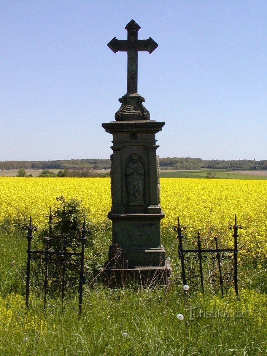 Hradišťko - neben dem Kreuz