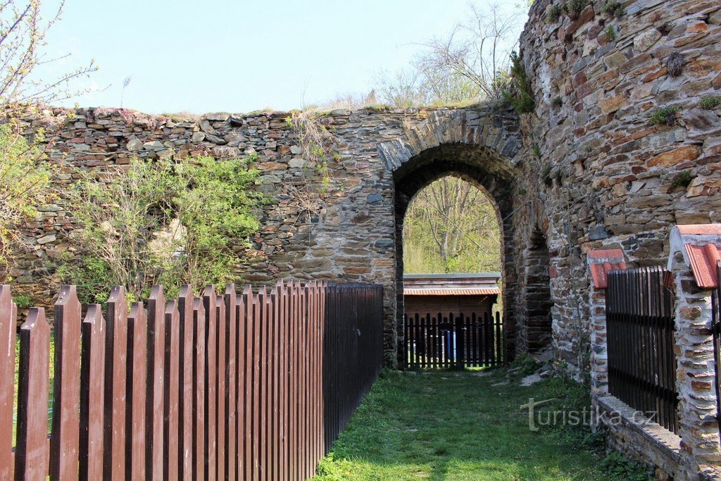 Porte du château