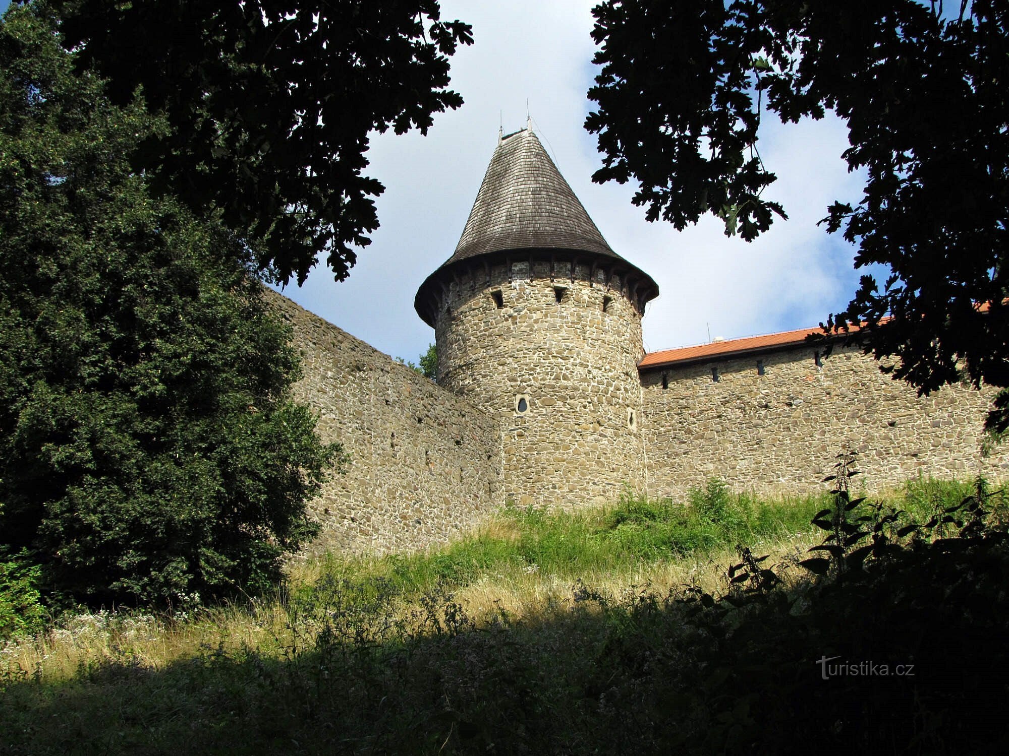 fortyfikacje zamku