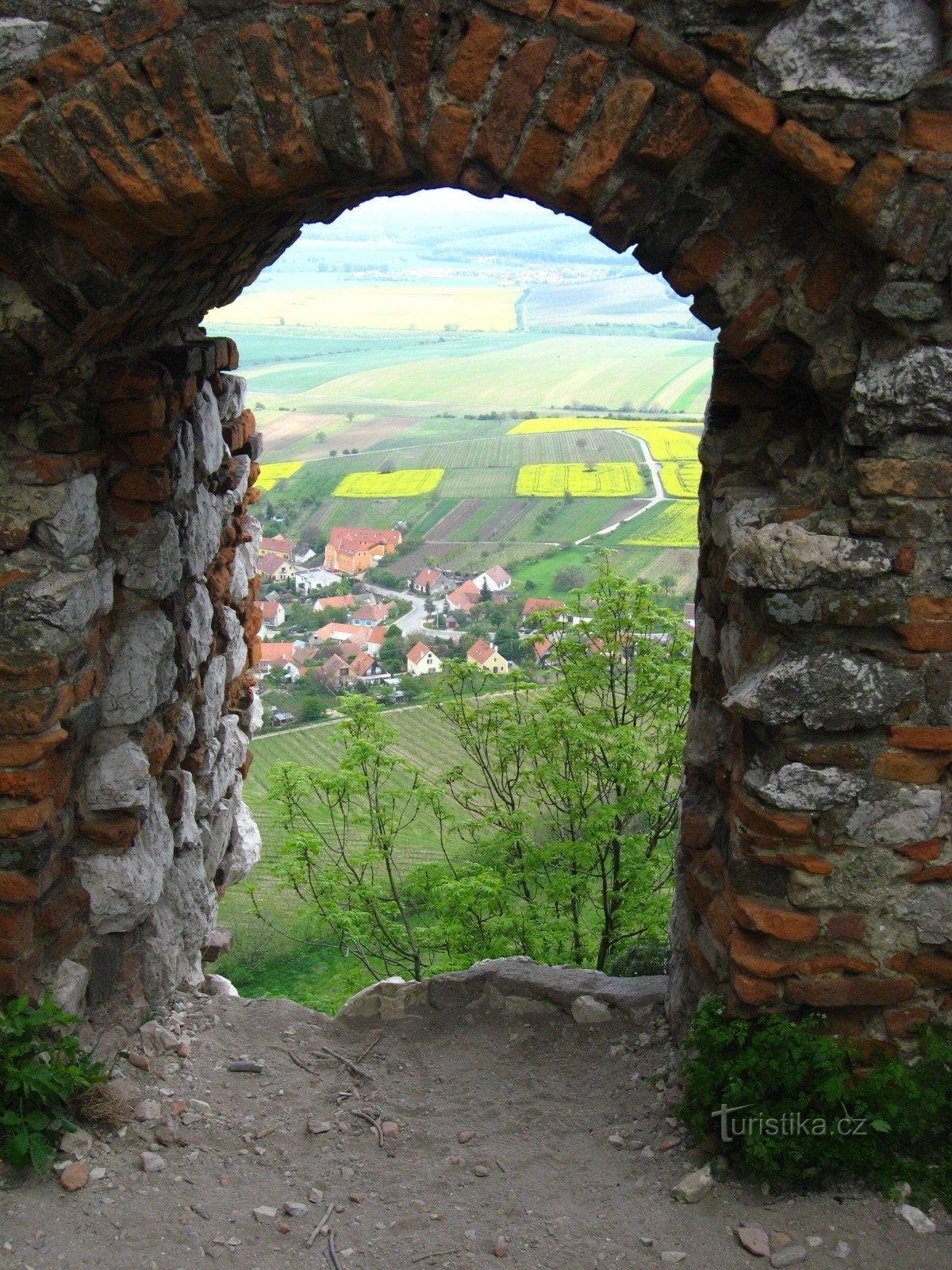 Rovine del castello di Děvička