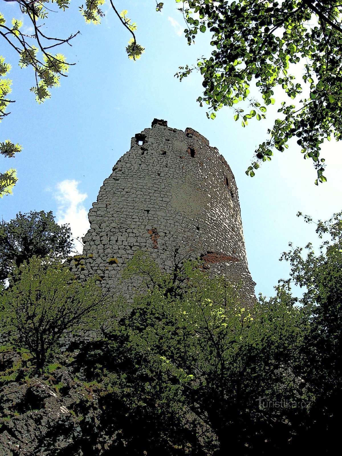Ruinele castelului din Děvička