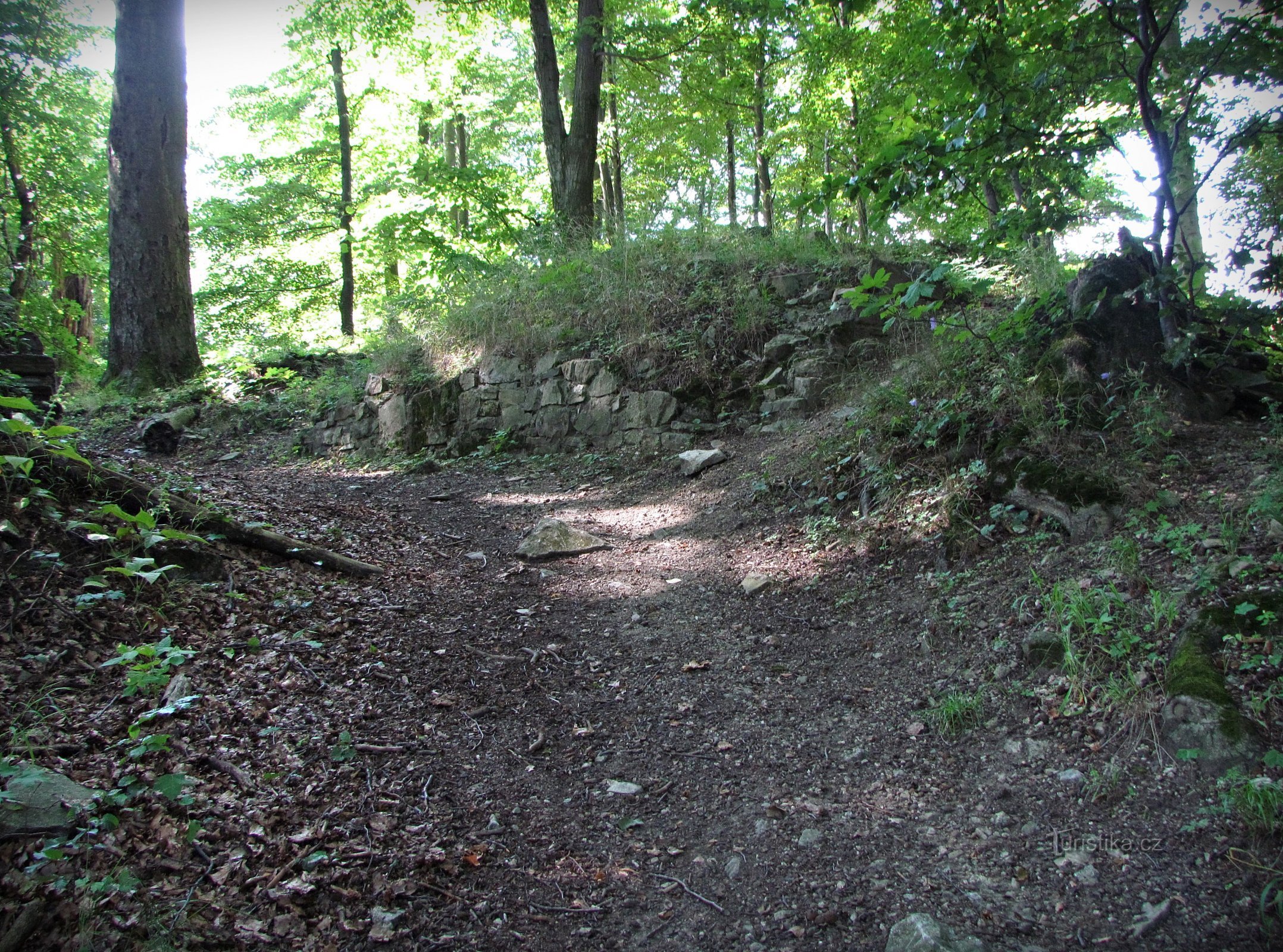 Castles of Hostýnské vrchy - Křídlo