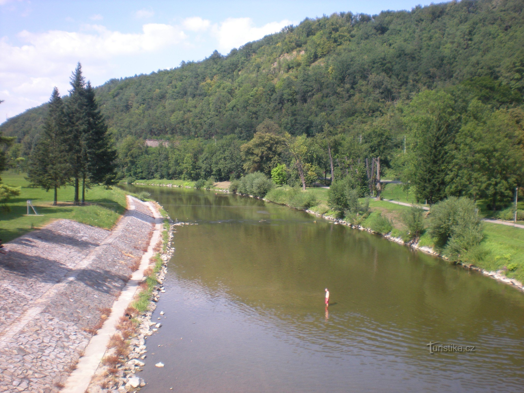 Hranice na Moravě - Teplice nad Bečvou - Helfštýn - Grădina Zoologică Svatý kopeček