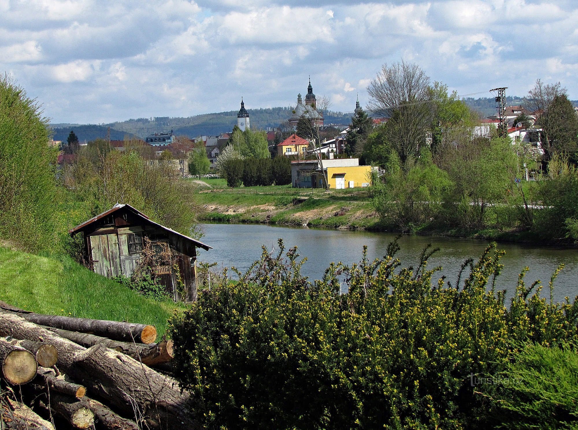 Hranice - razgledno nabrežje