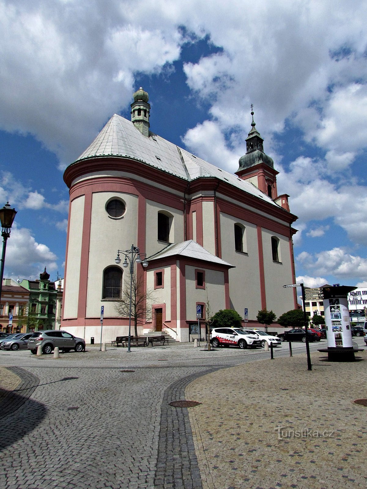 Nhà thờ Hranicky nơi chặt đầu của Thánh John the Baptist