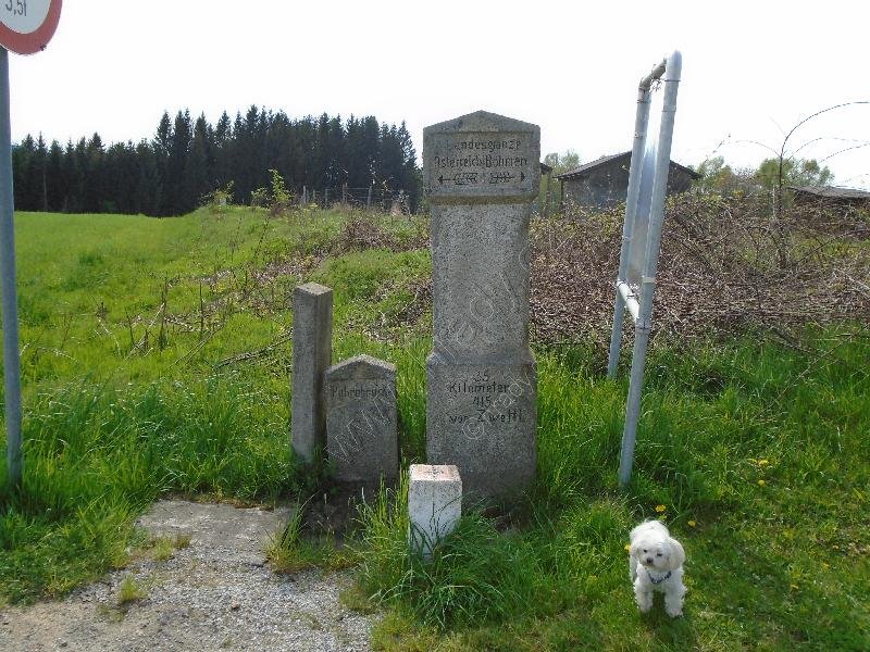 hraniční kameny u přechodu Nové Hrady - Pyhrabruck