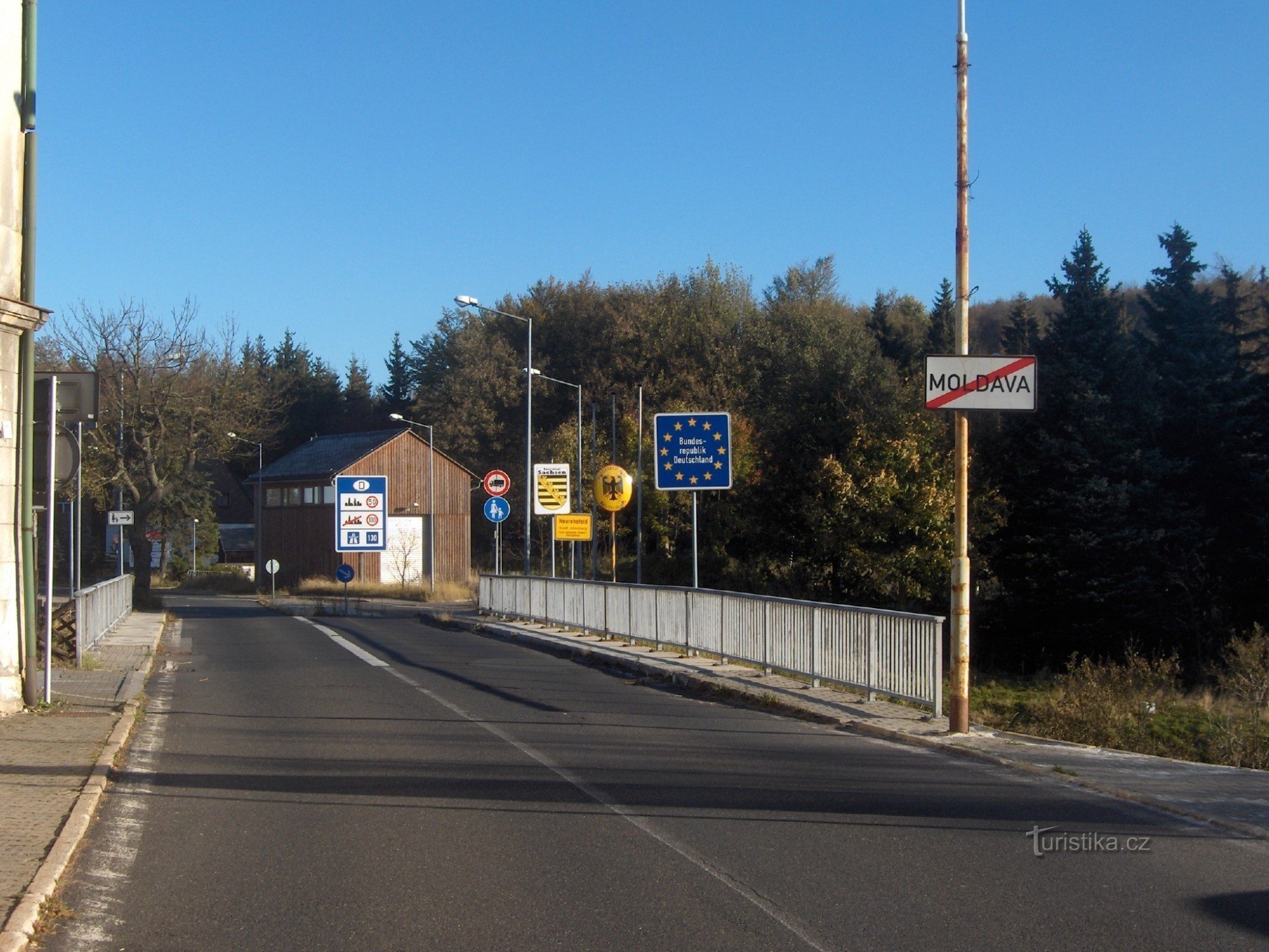 Border crossing