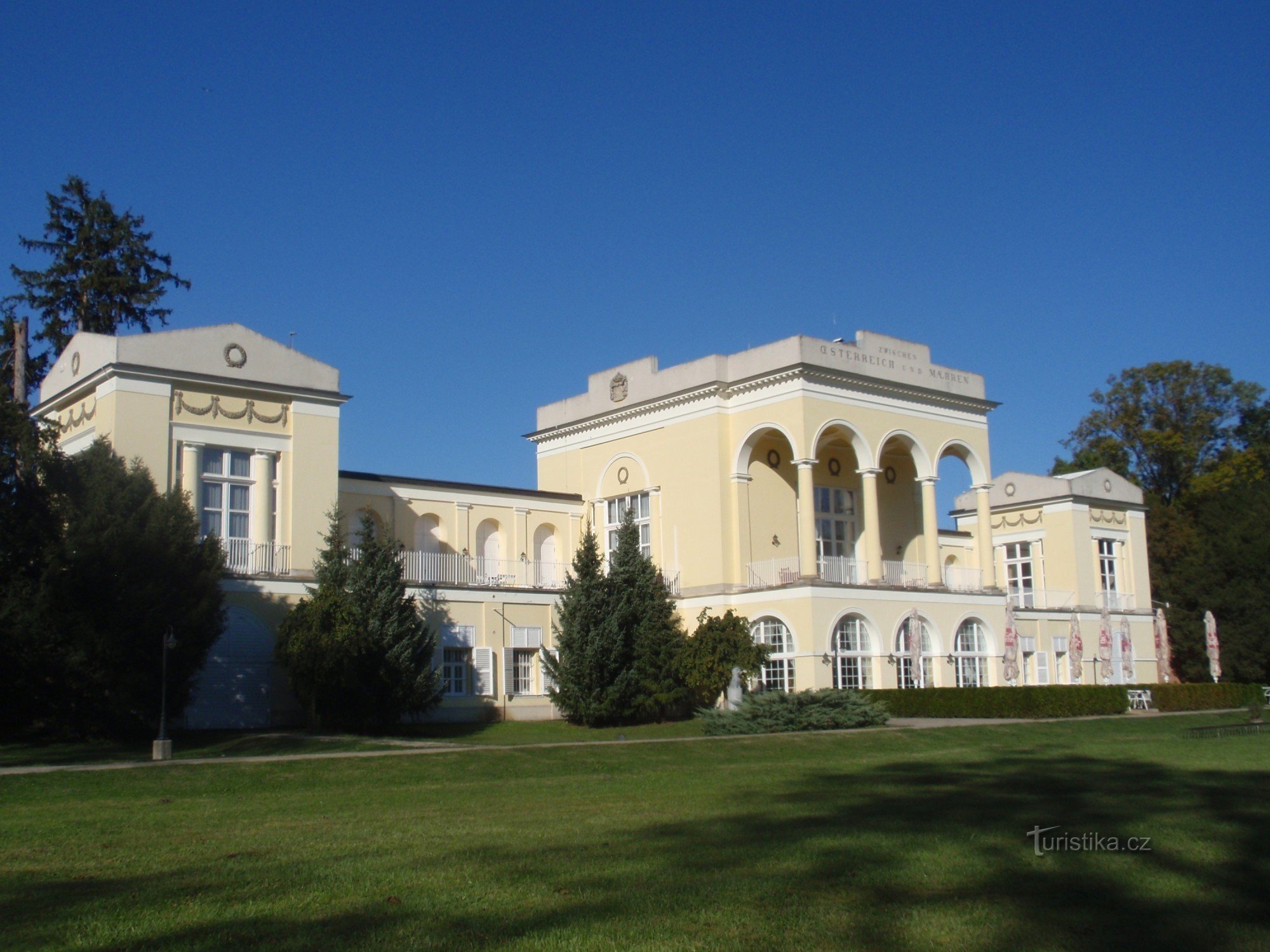 château frontière