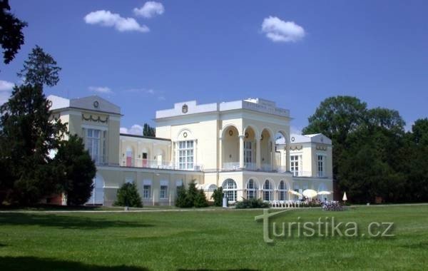 Hraniční zámeček