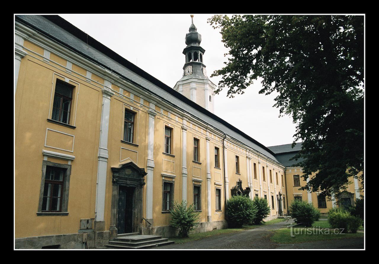 THROUGH THE BORDER RIDGE OF THE RYCHLEBSKY MOUNTAINS THROUGH THE NORTHERNEST MUNICIPALITY OF MORAVIAN SILESIA –