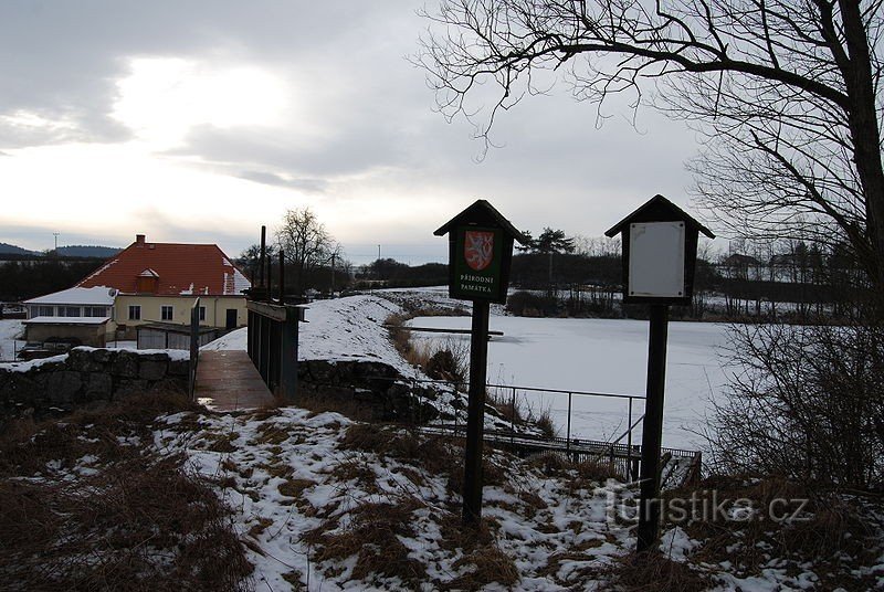 Le barrage de l'étang Michovka