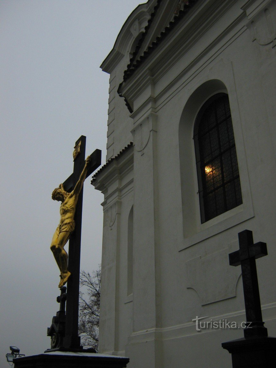 Dejvice-Šarka cemetery