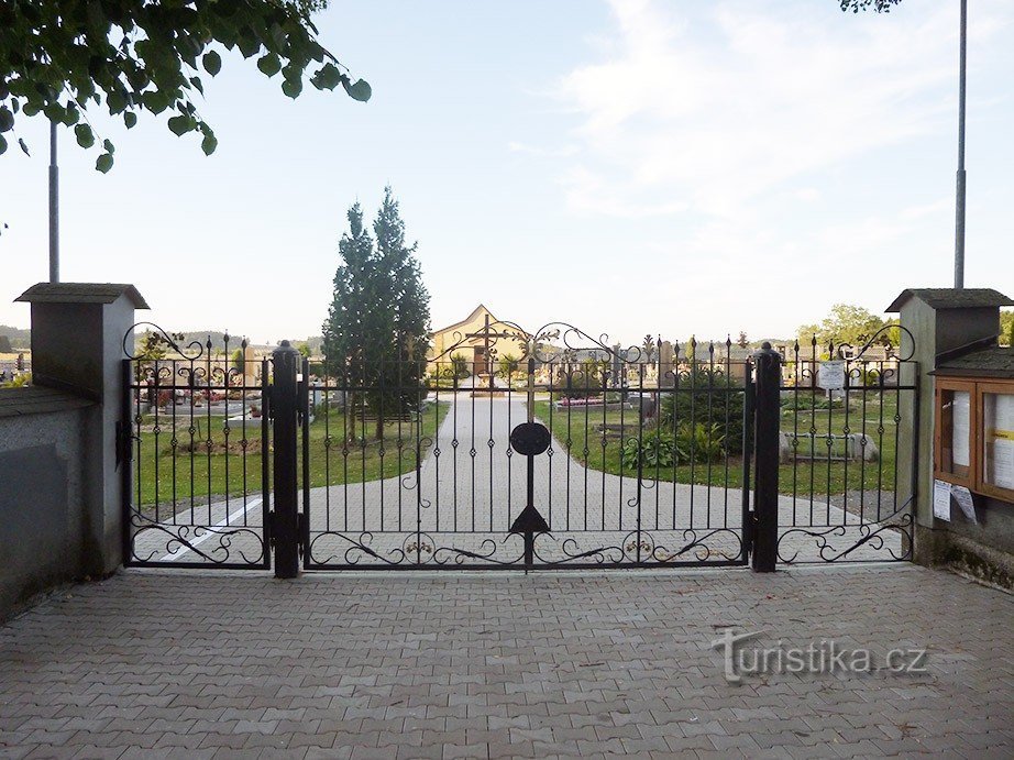 Horní Studenec Cemetery