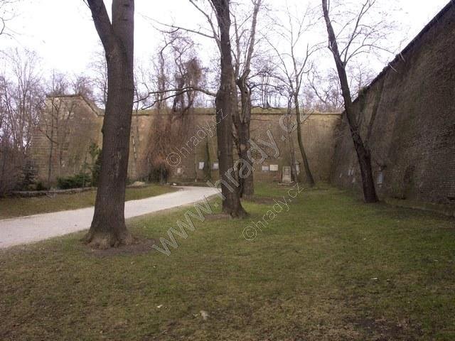 hřbitov hradčanské dělostřelecké posádky