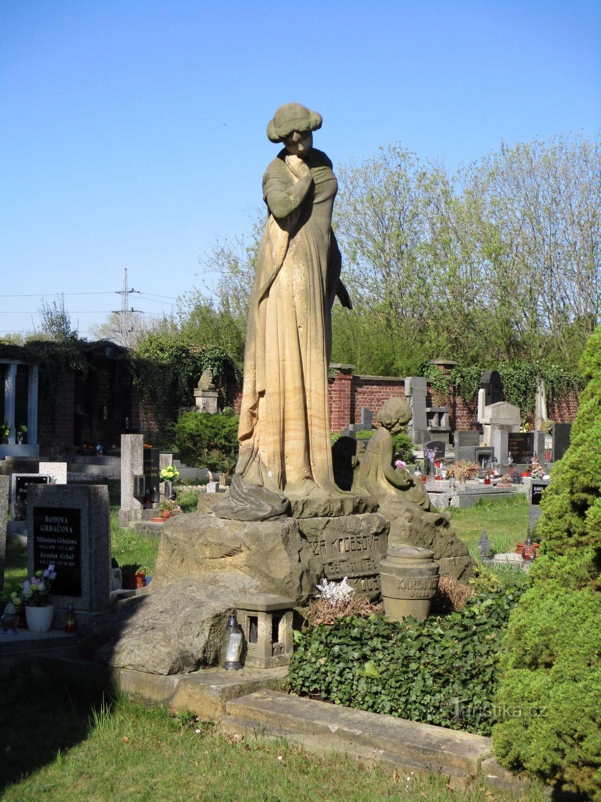 Cemetery (Jaroměř, 22.4.2020/XNUMX/XNUMX)