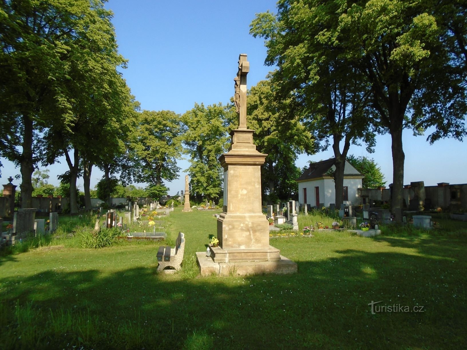 Cimetière (Jeníkovice, 12.5.2018 mai XNUMX)