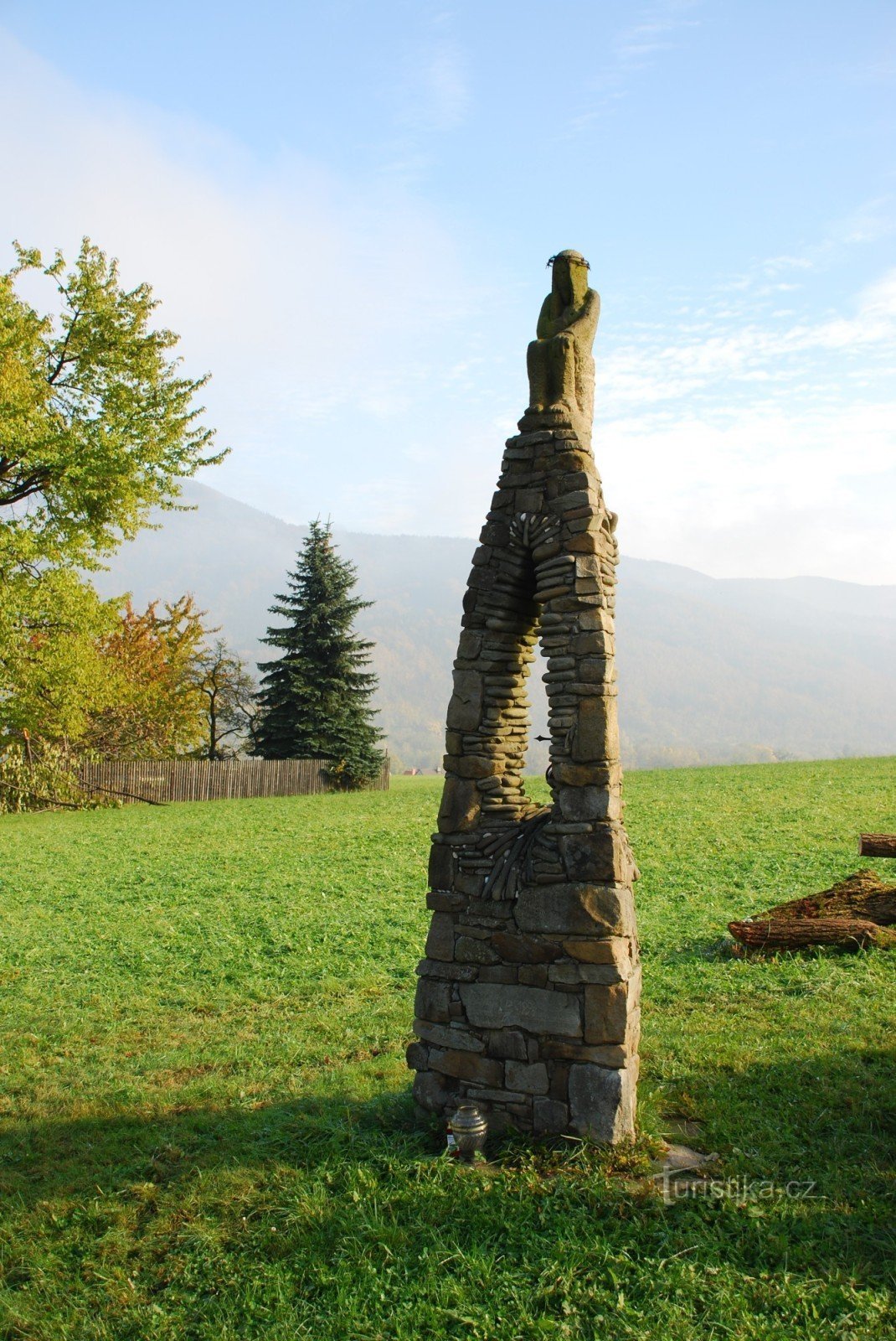 The cemetery of Maryčka Magdónová in Pražma