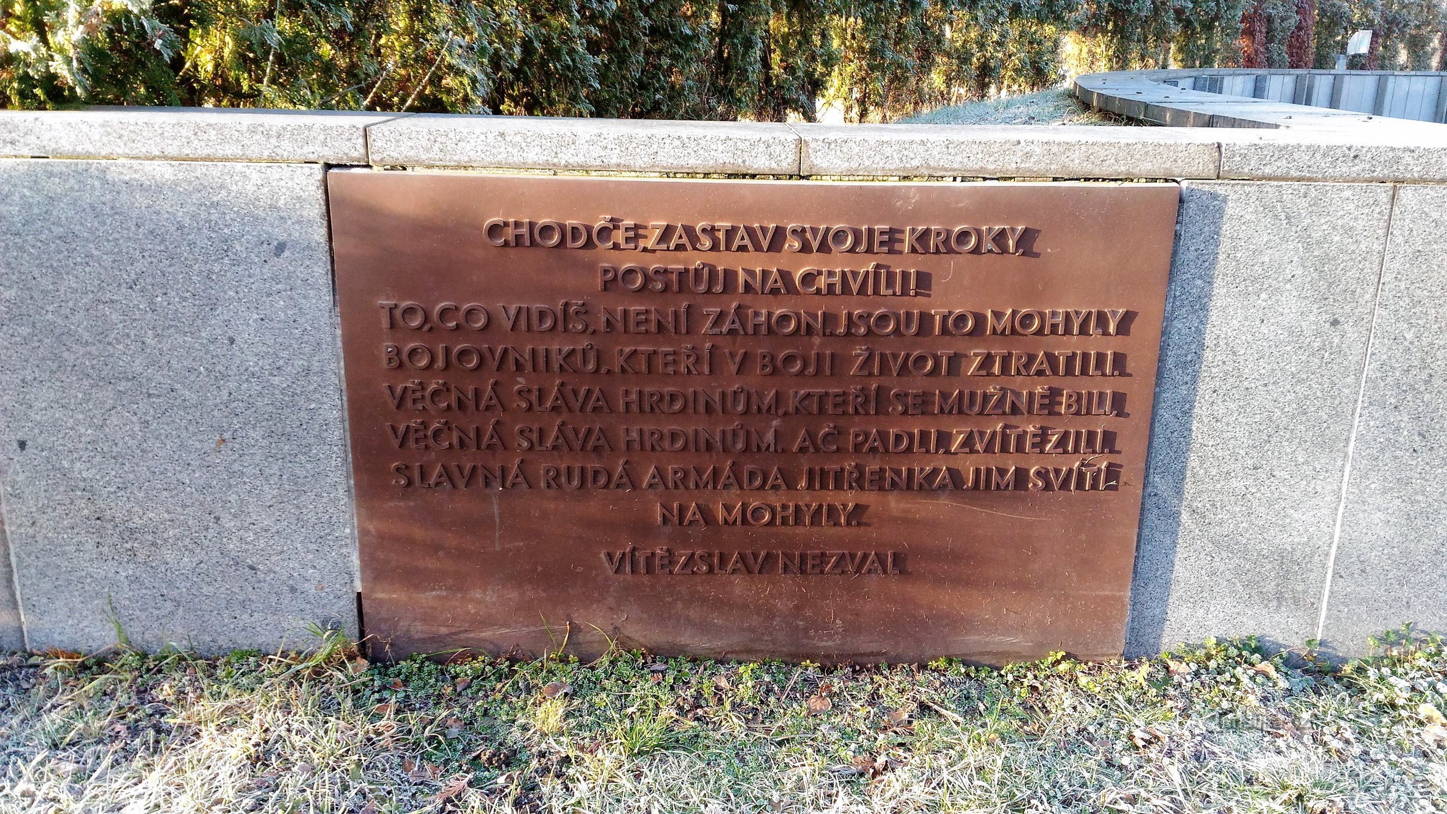 Sovjetiske soldaters kirkegård i Terezín.