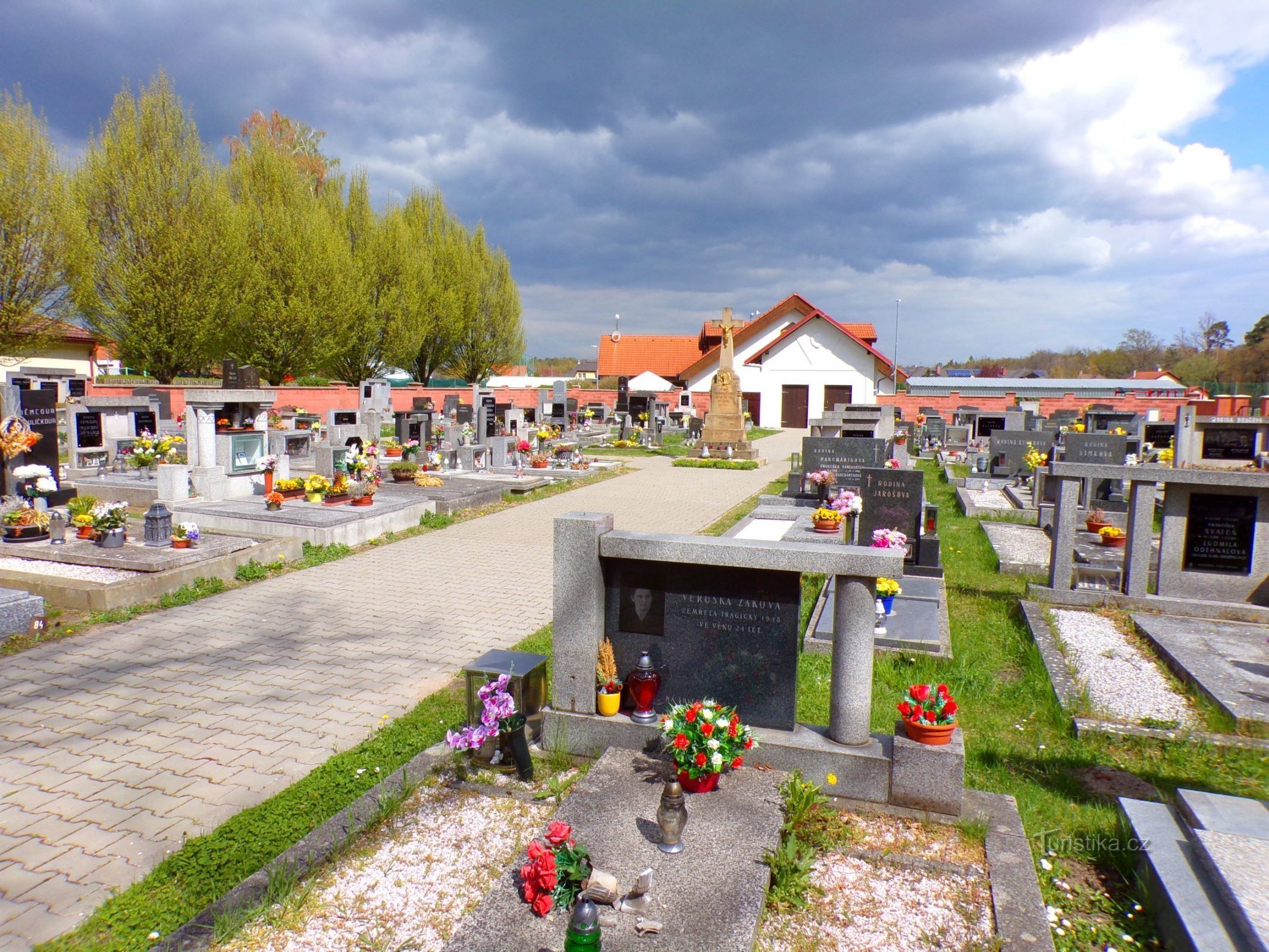 Friedhof (Suche, 27.4.2022)