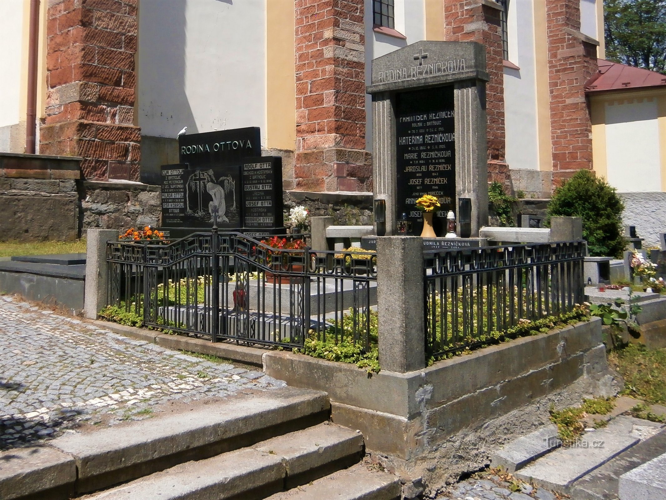 Cementerio de Zálesí (Batňovice)