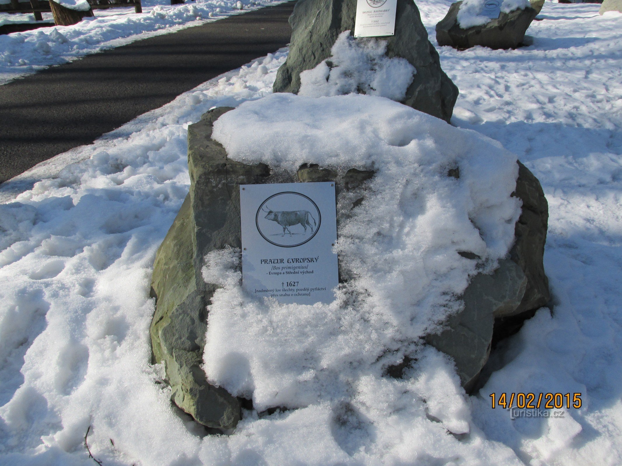 Friedhof der ausgestorbenen Tiere im ZOO Ostrava