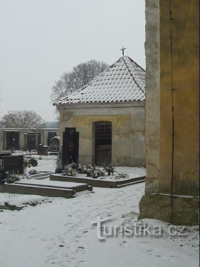 temetői kápolna
