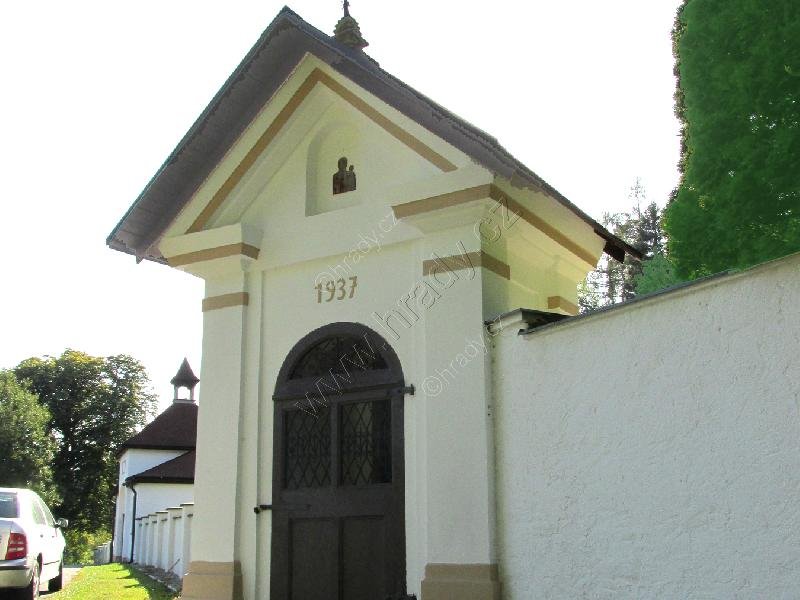 hřbitovní kaplička