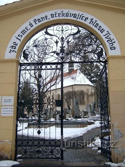 iglesia del cementerio