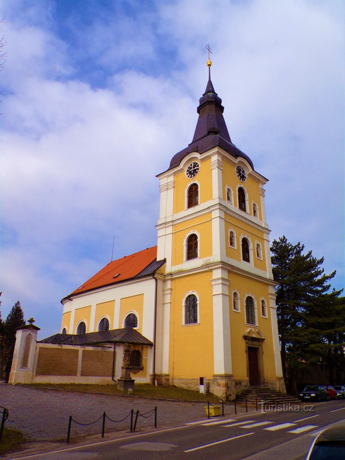 Biserica din cimitir a Maicii Domnului îndurerate (Jičín, 4.3.2022)