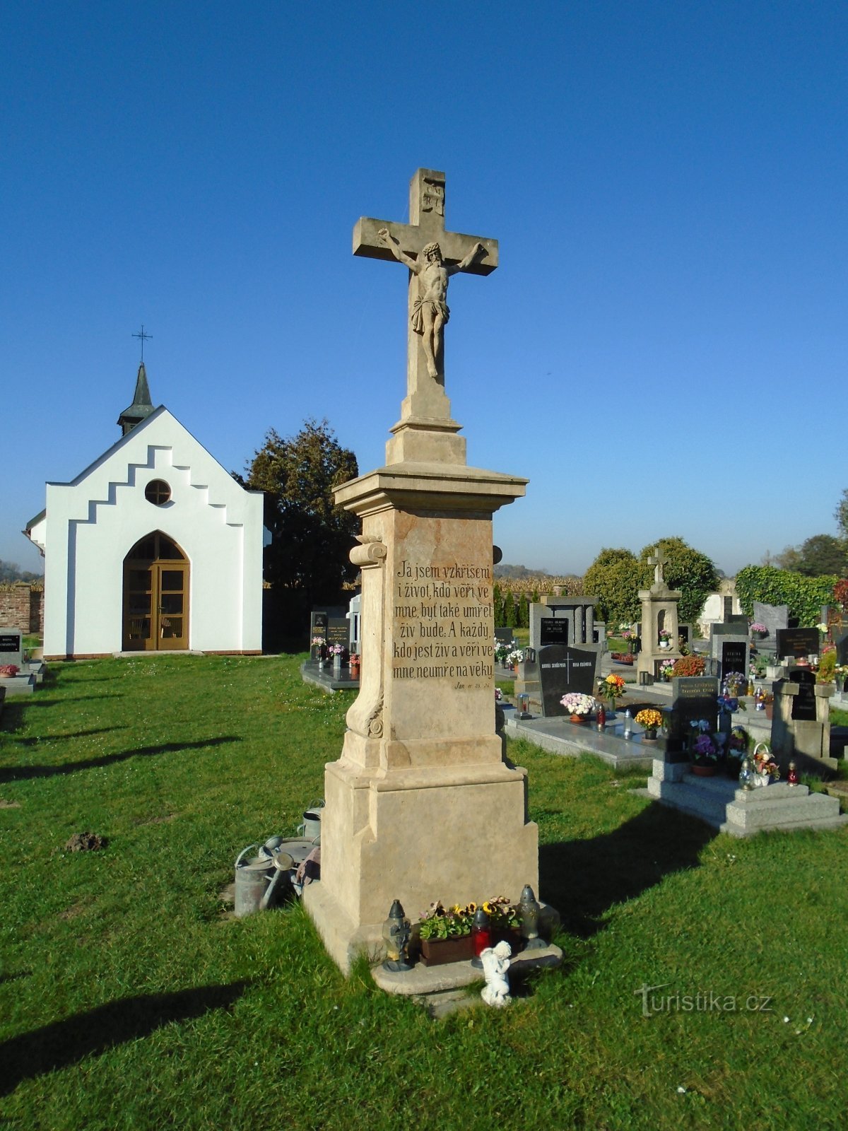 Кладбищенский крест (Высока-над-Лабем, 16.10.2017)