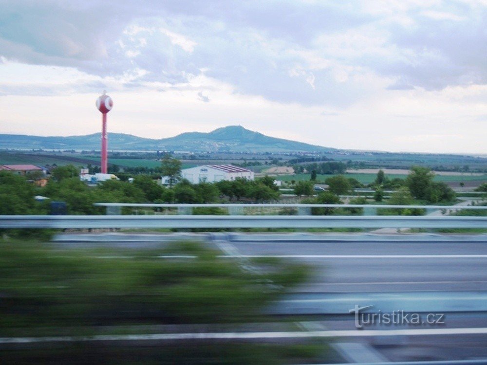 Pálava crest from the car window