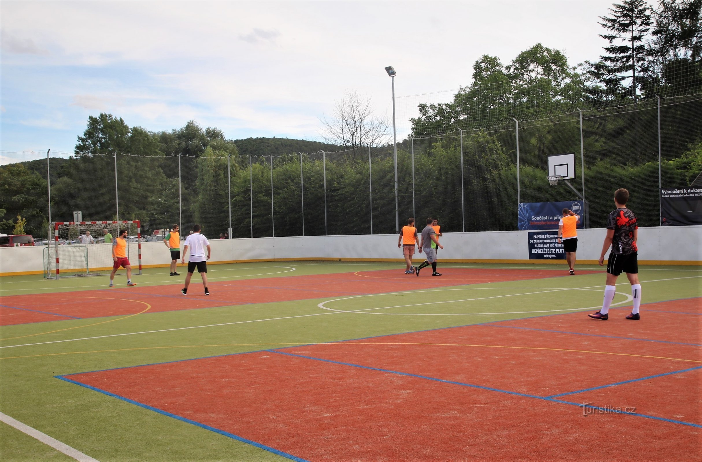 Terrain pour petit football