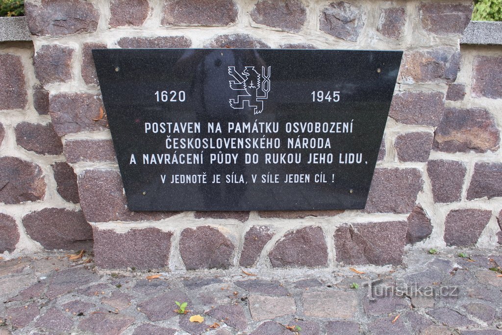 Grave, memorial plaque