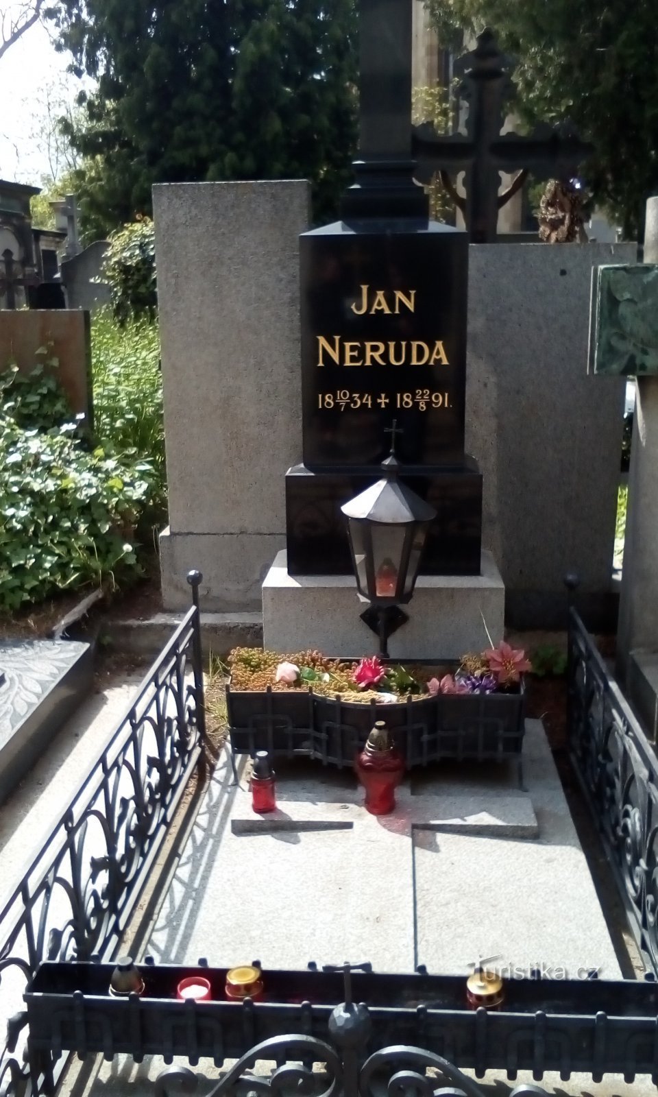 O túmulo de Jan Neruda