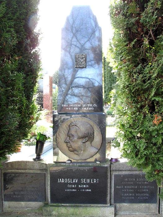 hrob Jaroslava Seiferta
